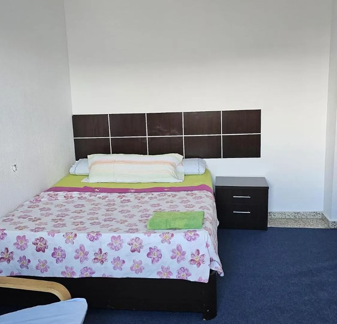 Habitacion Privada Centro Malaga Cerca Tren Maria Zambrano Y Playa Muy Buena Conexion Wifi Homestay