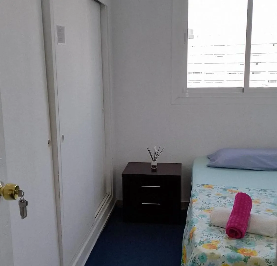 Homestay Habitacion Privada Centro Malaga Cerca Tren Maria Zambrano Y Playa Muy Buena Conexion Wifi