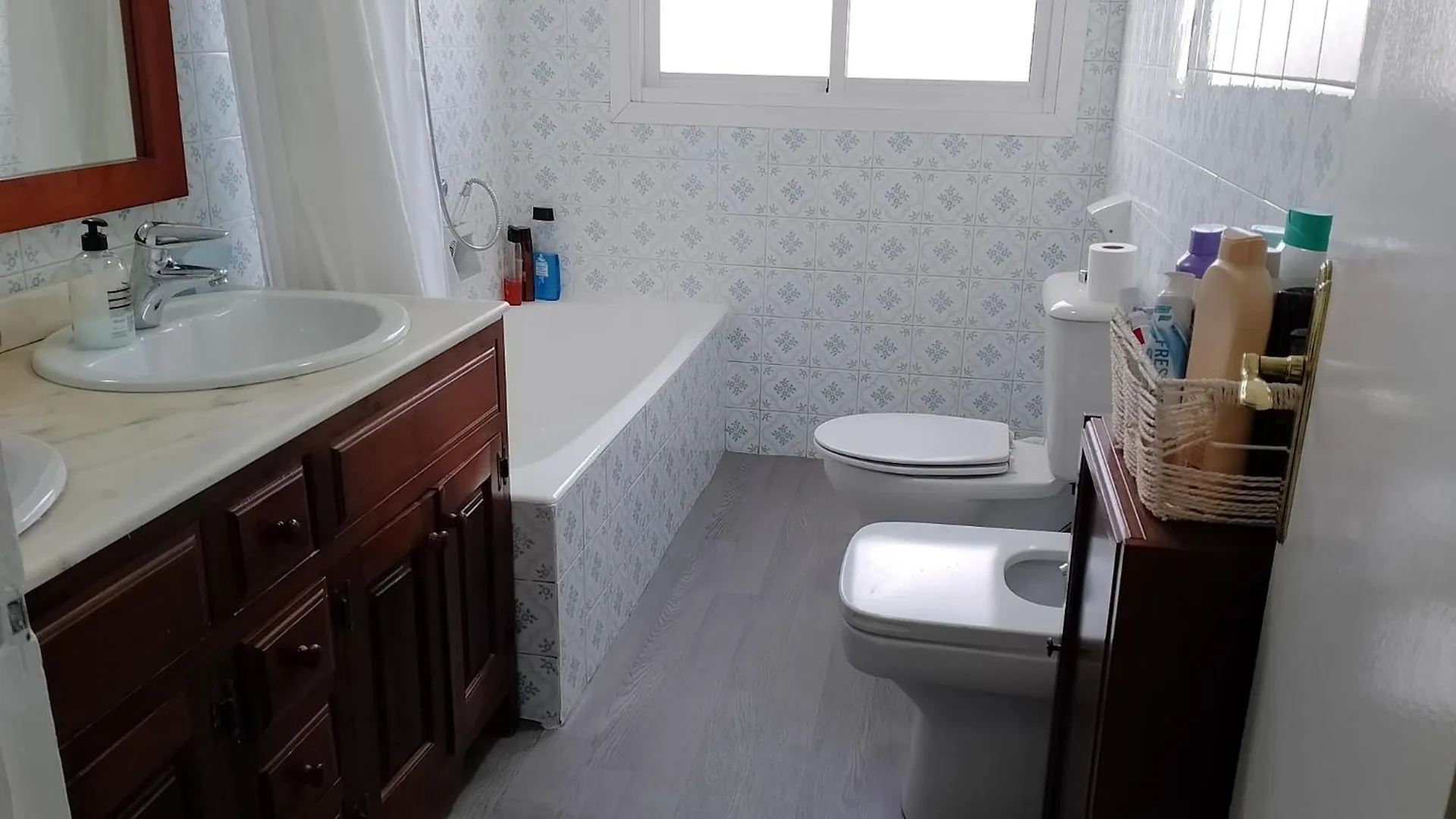 Homestay Habitacion Privada Centro Malaga Cerca Tren Maria Zambrano Y Playa Muy Buena Conexion Wifi Spain