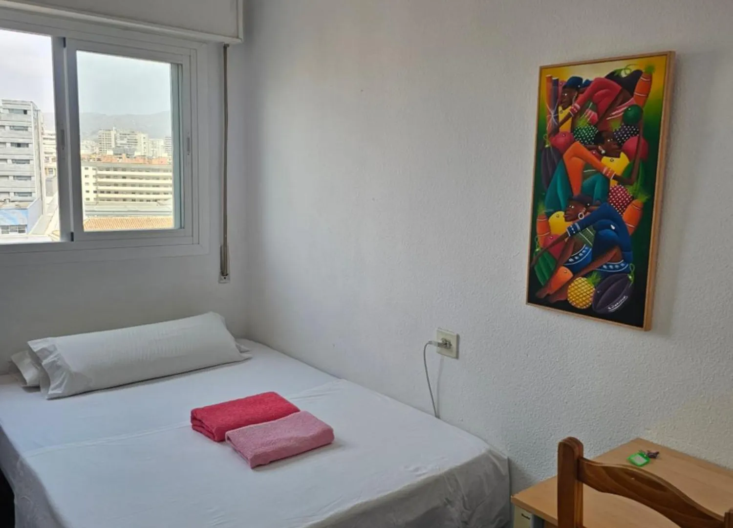 Homestay Habitacion Privada Centro Malaga Cerca Tren Maria Zambrano Y Playa Muy Buena Conexion Wifi