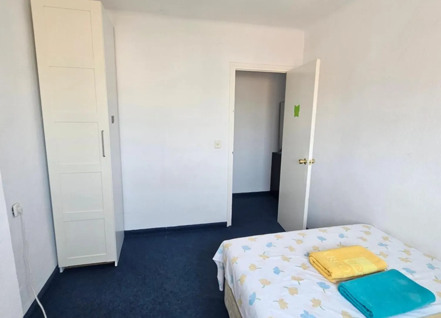 Homestay Habitacion Privada Centro Malaga Cerca Tren Maria Zambrano Y Playa Muy Buena Conexion Wifi