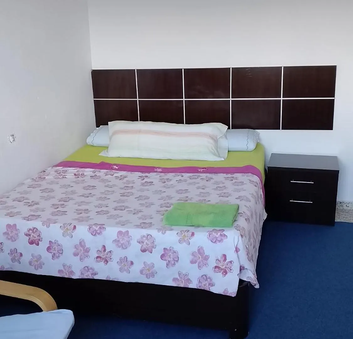 Habitacion Privada Centro Malaga Cerca Tren Maria Zambrano Y Playa Muy Buena Conexion Wifi Homestay