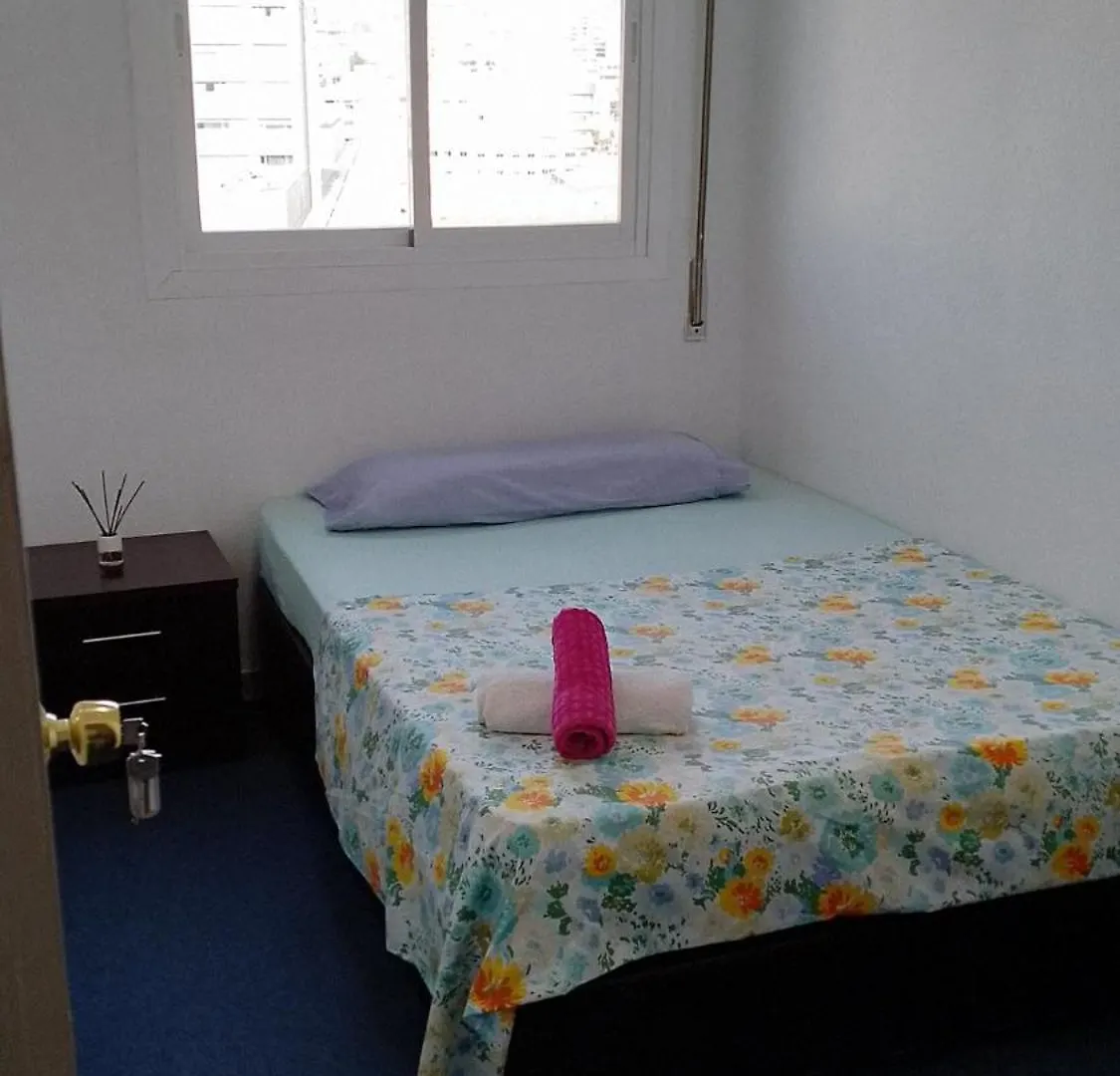Homestay Habitacion Privada Centro Malaga Cerca Tren Maria Zambrano Y Playa Muy Buena Conexion Wifi