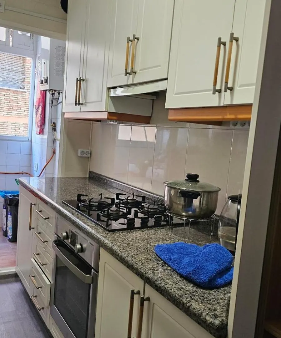 Habitacion Privada Centro Malaga Cerca Tren Maria Zambrano Y Playa Muy Buena Conexion Wifi