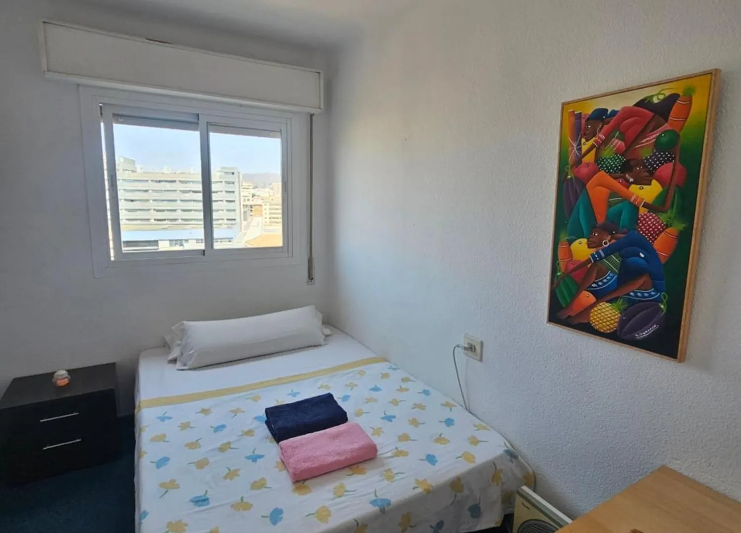 Homestay Habitacion Privada Centro Malaga Cerca Tren Maria Zambrano Y Playa Muy Buena Conexion Wifi